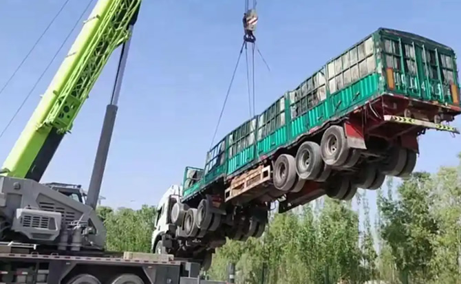 昭觉道路脱困救援案例
